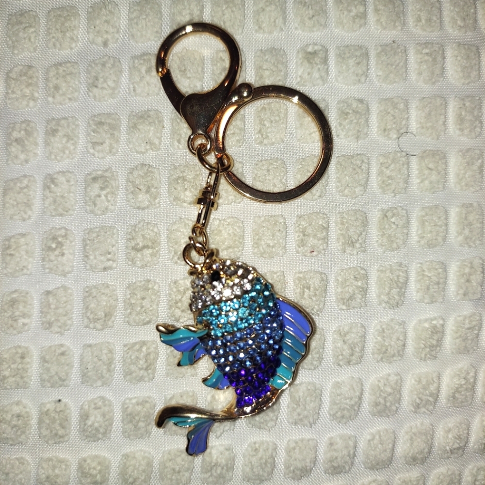 Enamel & Rhinestones Fish Keyring Purse Charm - Picture 7 of 11